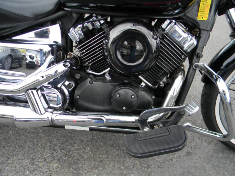 2005 Yamaha V-Star 650 Custom