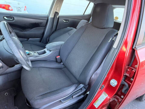 2015 Nissan LEAF S