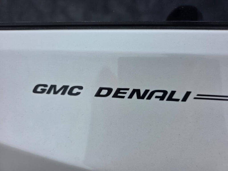 2019 GMC Acadia Denali