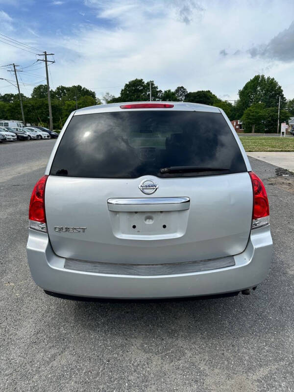 2009 Nissan Quest S photo 8