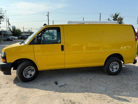 2022 Chevrolet Express 2500