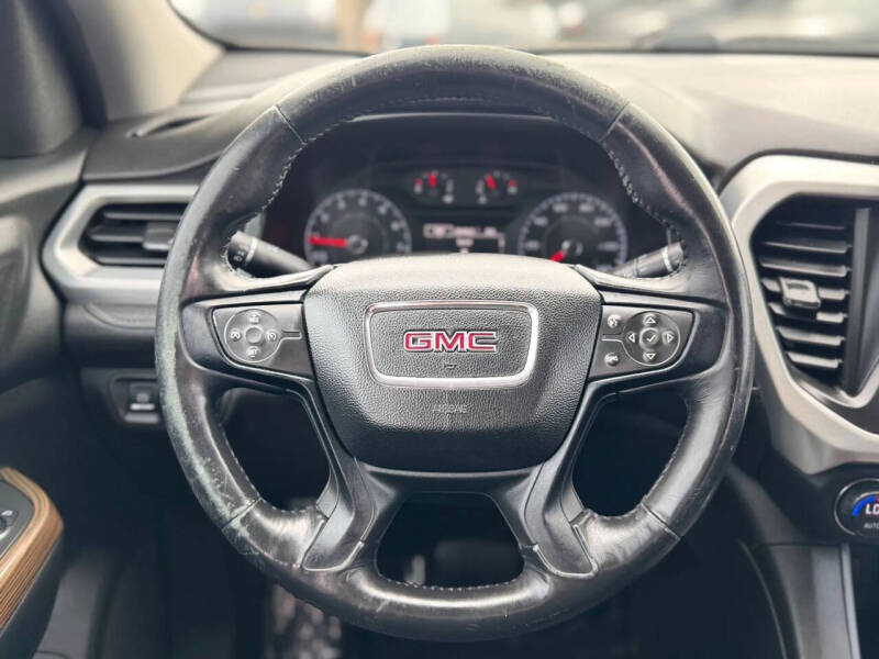 2017 GMC Acadia SLE-1