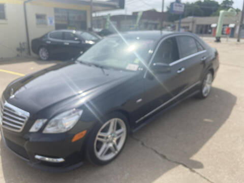 2012 Mercedes-Benz E-Class for sale at Suzuki of Tulsa - Global car Sales in Tulsa OK