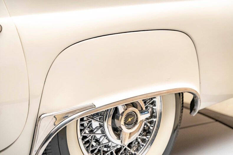 1957 Ford Thunderbird