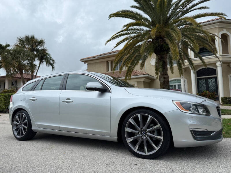 2015 Volvo V60 T5 Drive-E Platinum
