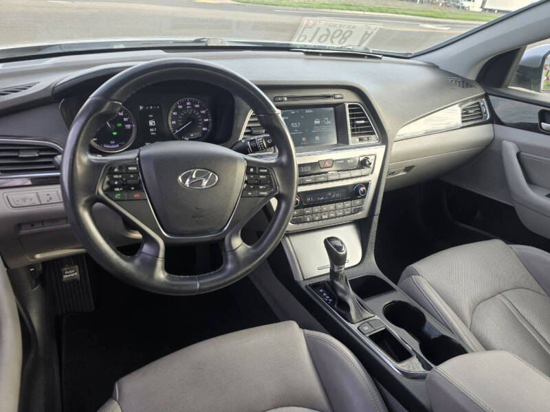 2017 Hyundai Sonata Hybrid Limited