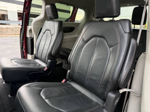 2019 Chrysler Pacifica Touring L Plus