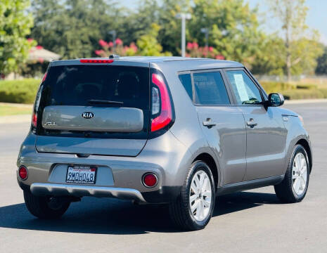 2018 Kia Soul +