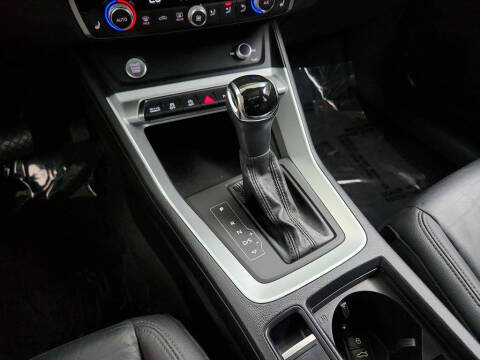 2020 Audi Q3 quattro S line Premium 45 TFSI