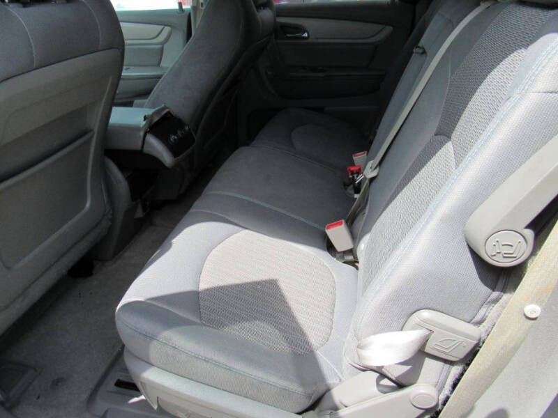 2017 Chevrolet Traverse LS