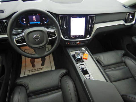 2025 Volvo V60 Cross Country B5 Ultra