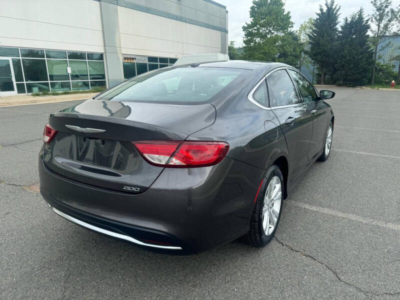 2016 Chrysler 200 Limited