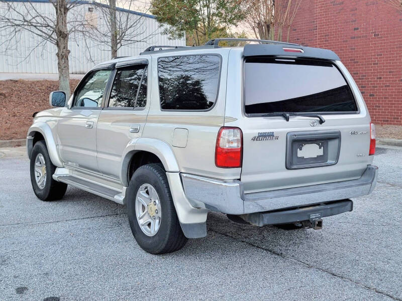 2001 Toyota 4Runner SR5 photo 11