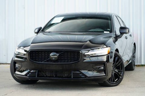 2024 Volvo S60 B5 Plus Black Edition