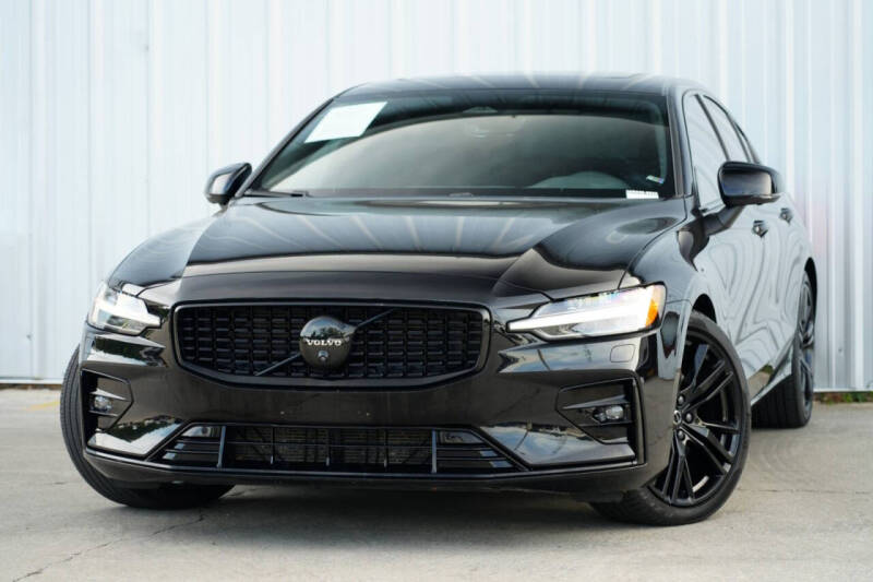 2024 Volvo S60 B5 Plus Black Edition