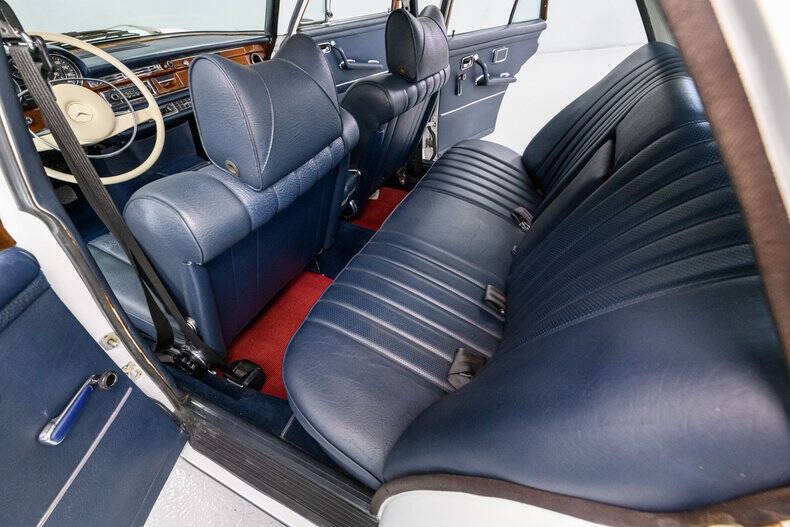 1971 Mercedes-Benz 280-Class