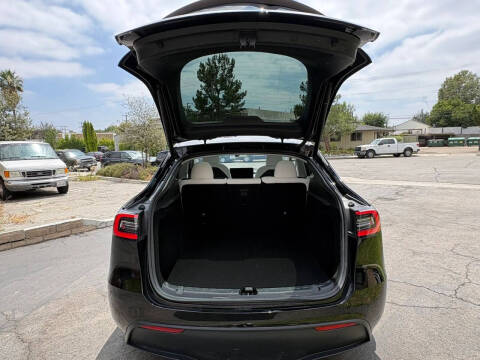 2023 Tesla Model Y Performance