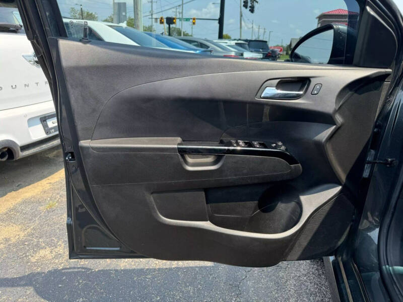 2017 Chevrolet Sonic LT Auto