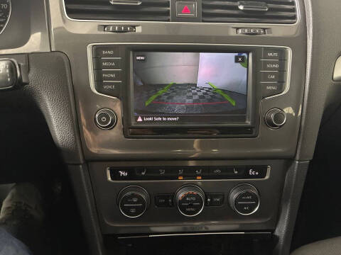 2016 Volkswagen e-Golf SE