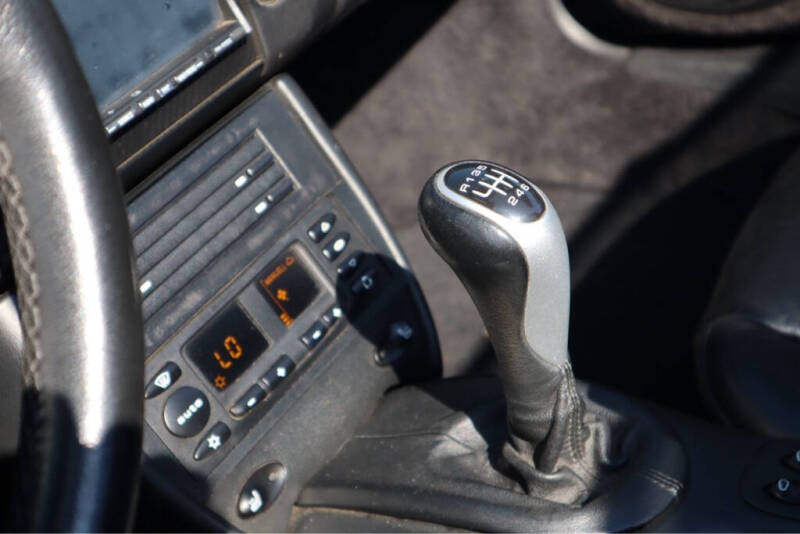 2003 Porsche 911 Carrera