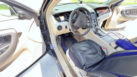 2011 Ford Taurus SEL