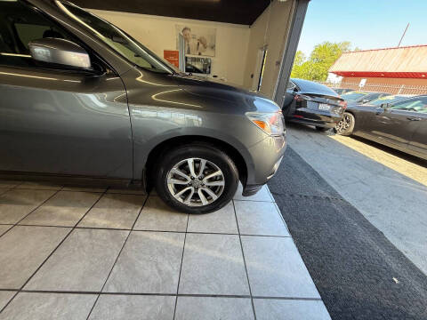 2016 Nissan Pathfinder S