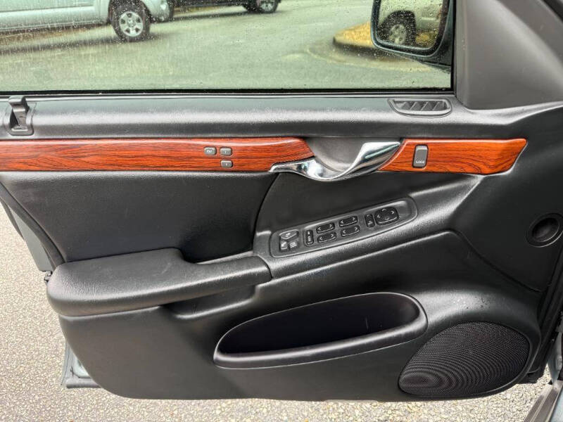 2005 Cadillac DeVille Livery Fleet