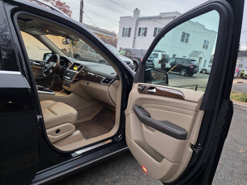 2012 Mercedes-Benz M-Class ML 350 BlueTEC