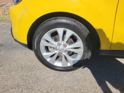 2015 Kia Soul +