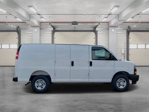 2025 Chevrolet Express 2500