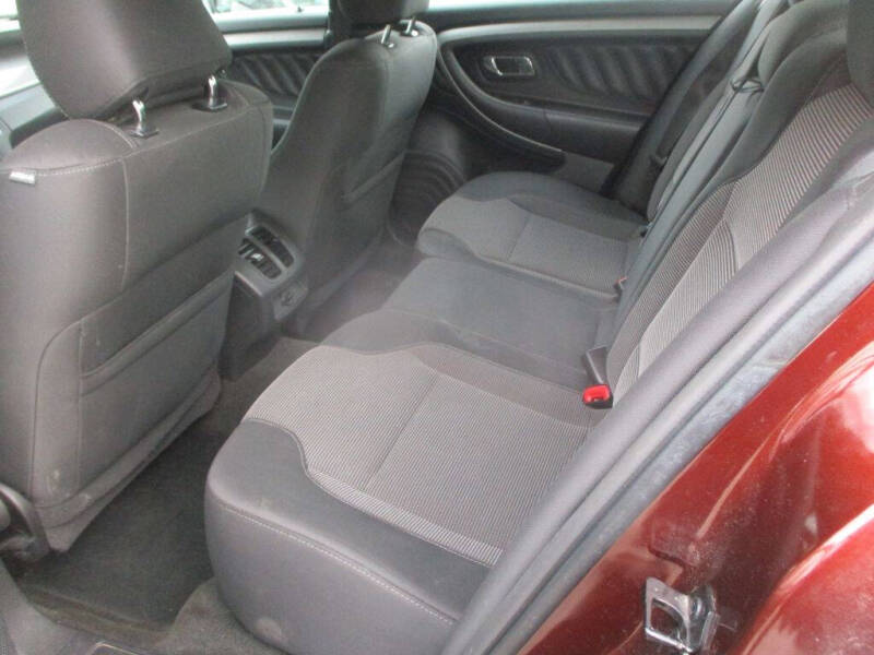 2015 Ford Taurus SEL