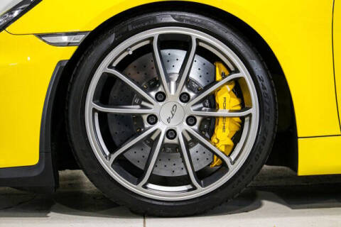 2016 Porsche Cayman GT4