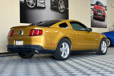 2010 Ford Mustang GT Premium