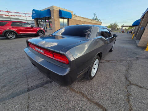 2014 Dodge Challenger SXT