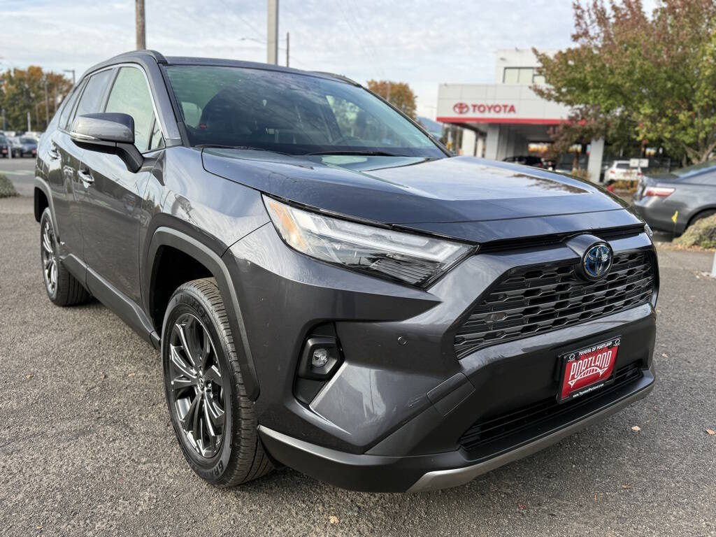 2023-toyota-rav4-hybrid-limited-awd-4dr-suv.jpg