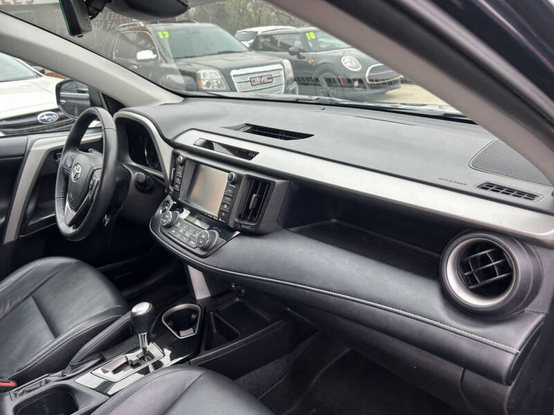 2017 Toyota RAV4 Limited - Photo 35
