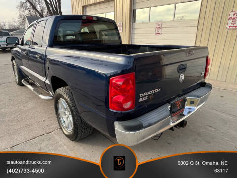 2005 Dodge Dakota SLT