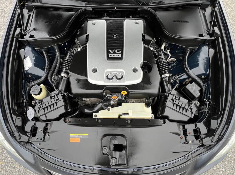 2009 Infiniti G37 Coupe x