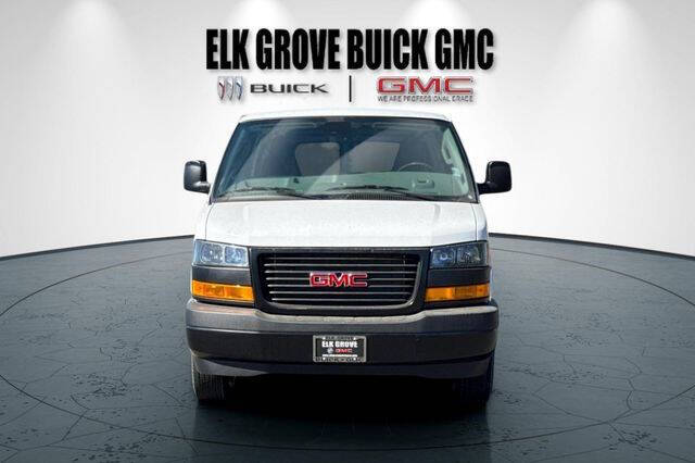 2026 GMC Savana 2500