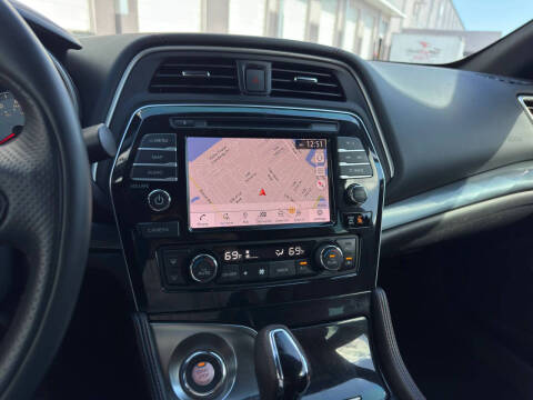 2021 Nissan Maxima 3.5 Platinum