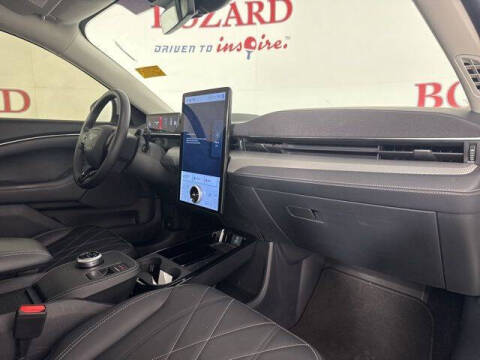 2022 Ford Mustang Mach-E Select