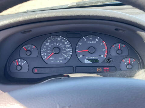 2004 Ford Mustang GT Deluxe