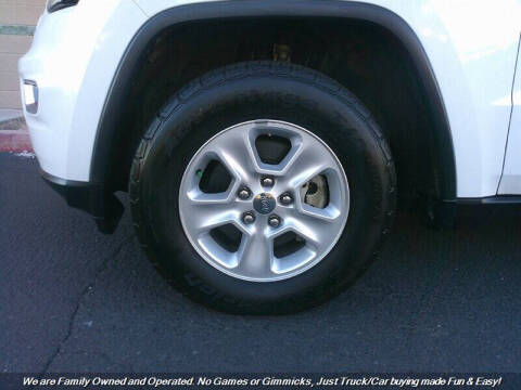 2017 Jeep Grand Cherokee Laredo