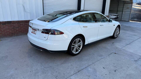 2014 Tesla Model S 85