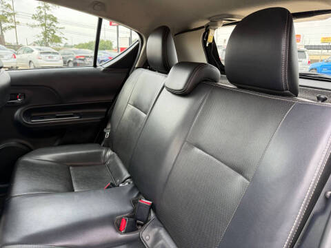 2018 Toyota Prius c Four
