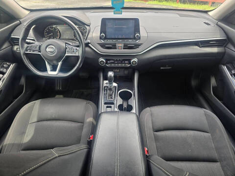 2020 Nissan Altima 2.5 SV