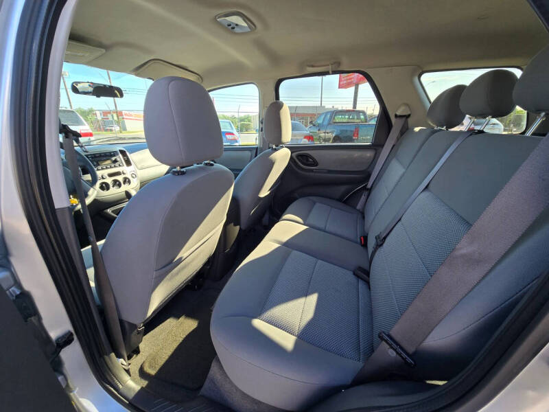 2005 Ford Escape XLT