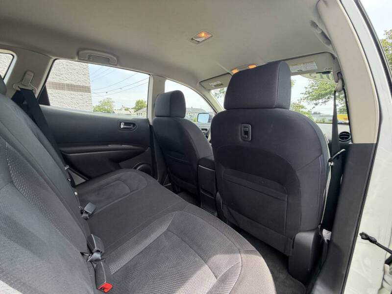 2015 Nissan Rogue Select S