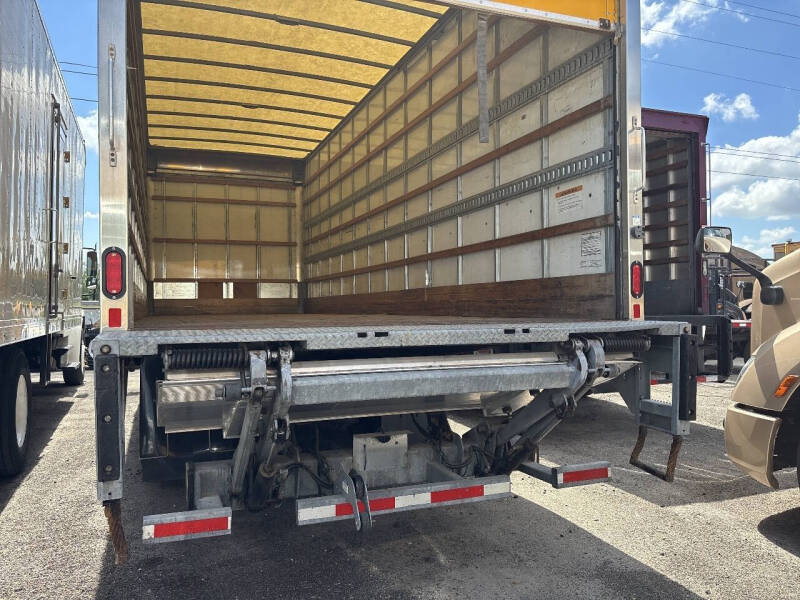 2019 International DuraStar 4300