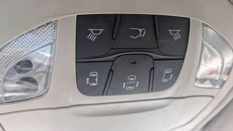 2017 Chrysler Pacifica Touring-L Plus